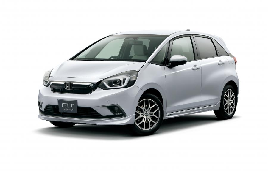  Honda Fit e:HEV by Modulo 2020 года  (JP) (фото 1 из 12)